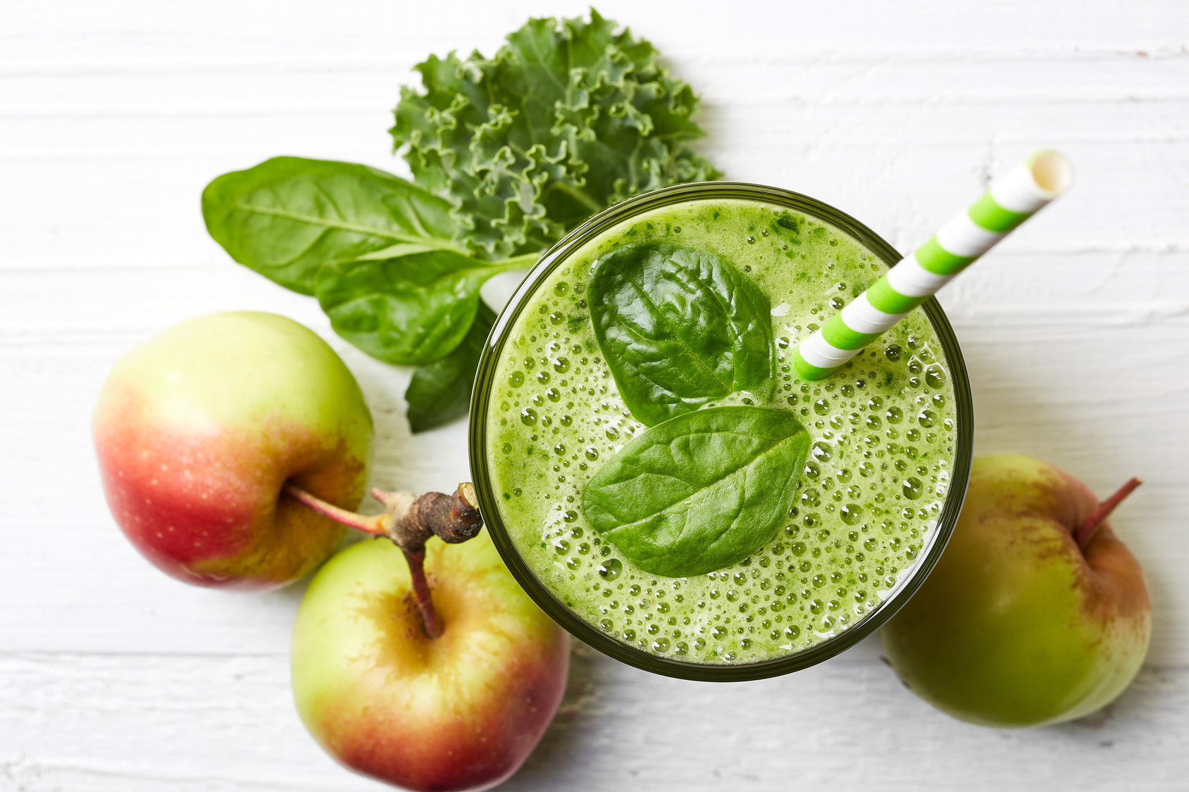 Apple Chlorella Smoothie