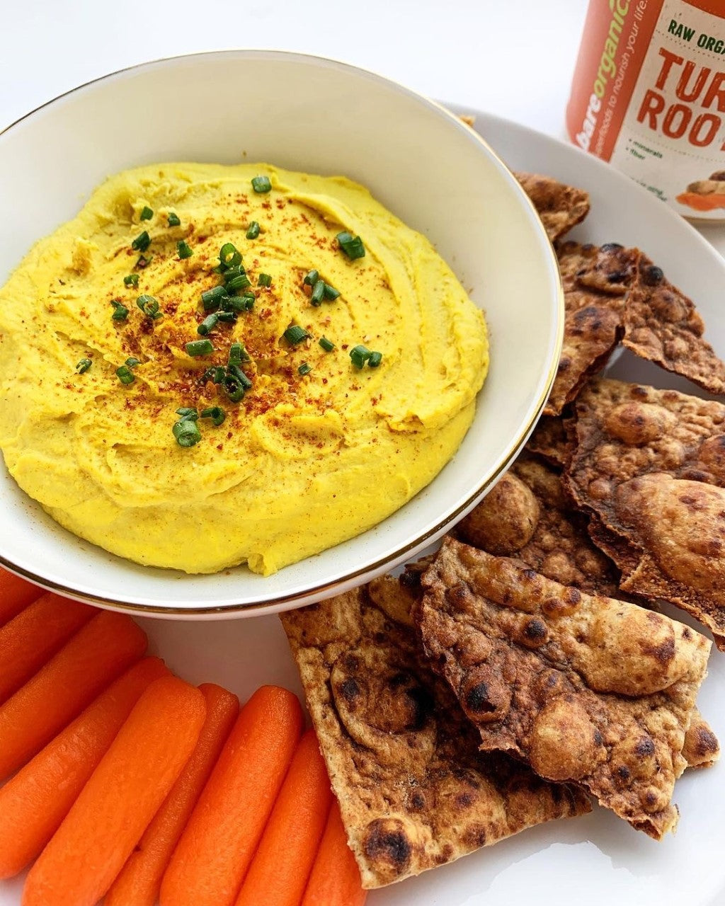 Spicy Turmeric Hummus